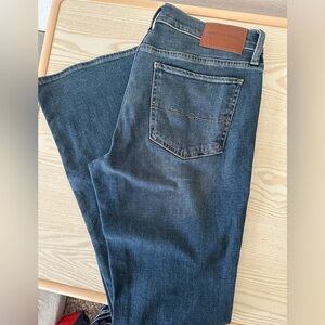 Lucky Brand Dark Blue Denim Jeans